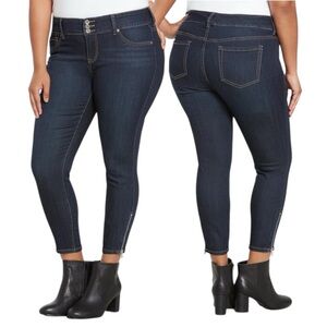 Torrid Zip Hem Super Skinny Jegging 22R Dark Wash